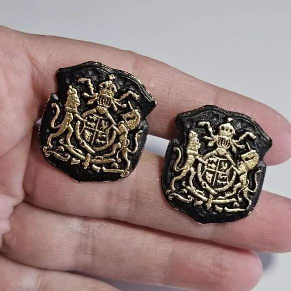 *Sale* Vintage Gold Tone Black Shield Coat Of Arms Family Crest Cuff Links