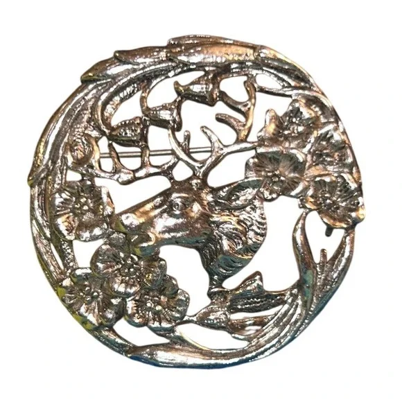 Vintage Coro Silver Tone Deer Stag Floral Round Openwork Brooch Pin‎ Signed