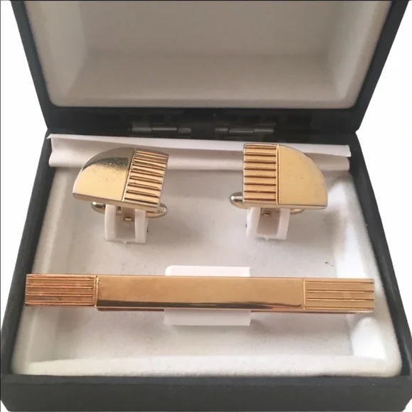 Vintage Gold-Tone Engravable Tie Bar and Cuff Links Set