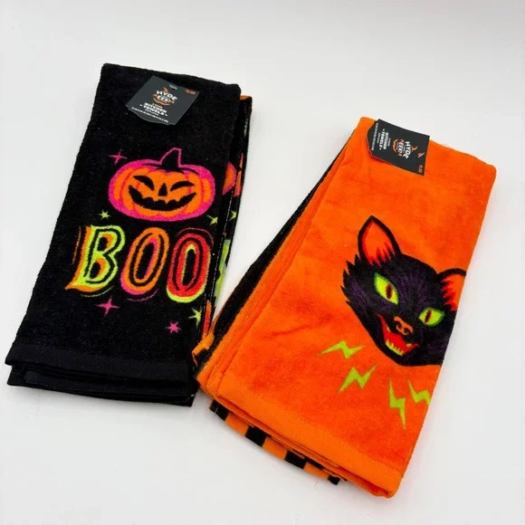 Hyde and Eek! 4 Halloween Kitchen Towels (2) 2-Pack‎ Black Cat Pumpkin Boo Decor