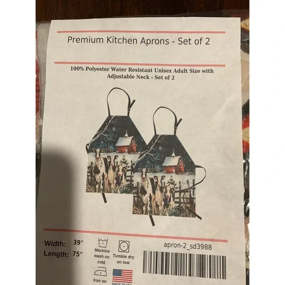 Premium Kitchen Cow Christmas 8‎ Placemats and 2 Adjustable Aprons USA, washable