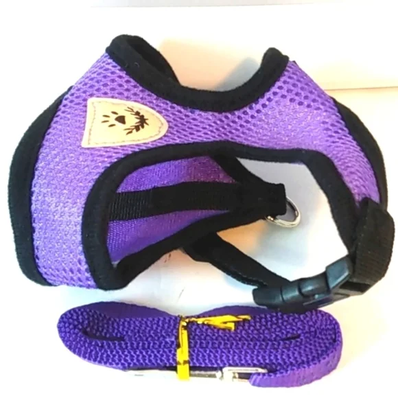 SMALL PET HARNESS VEST WITH LEASH PURPLE AND BLACK SIZE SMALL NWT