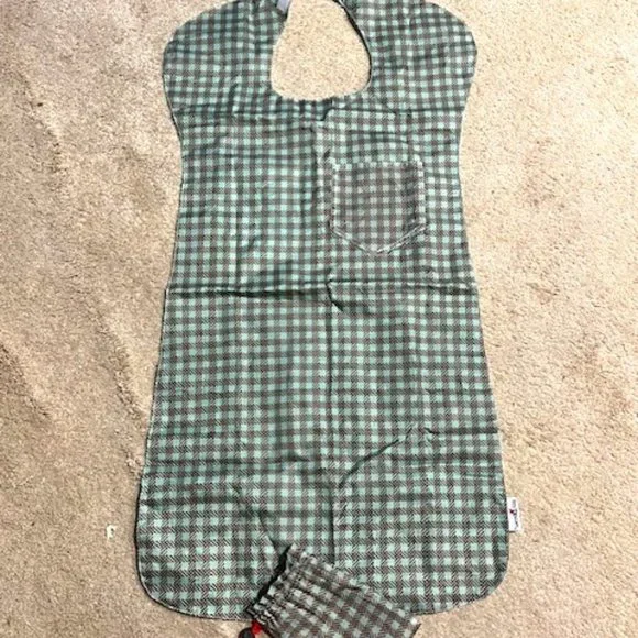 Tidy Top/Bib Reversible Pocket Waterproof Green/Brown Plaid Travel Home Car OS