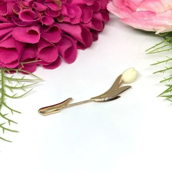 VINTAGE⚜️Porcelain Tulip Rare Avon Floral Lapel Pin