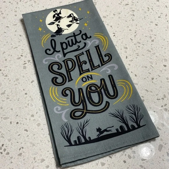 Hocus Pocus Halloween tea towel Grey/black/yellow witches cat Disney‎ Hallmark