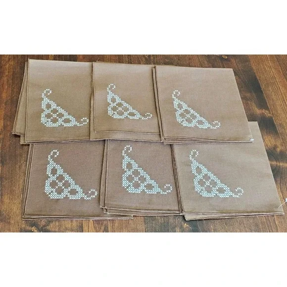 6 Vintage‎ Hand Sewn & Embroidered Linen Napkins