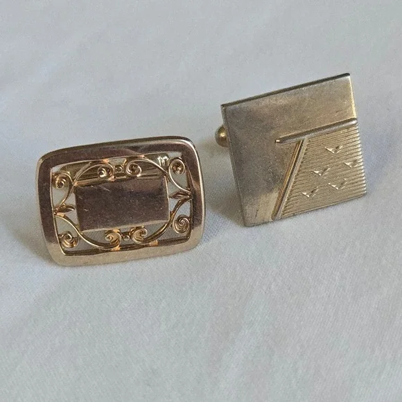 VTG Gold Filigree Etched Mismatched Cufflinks OS Men's Gold Tone Retro Unbranded