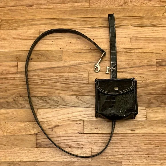 Black Crocodile Pattern Dog Leash w Purse