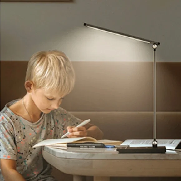 Led Lamp NWT