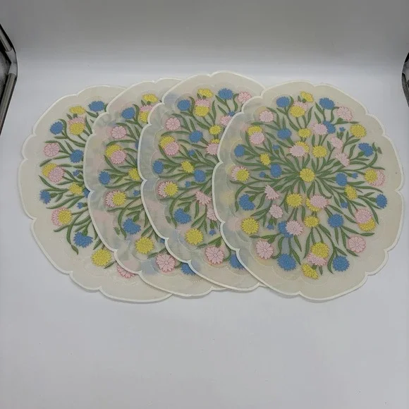 Vintage LOT of 4 Vinyl Floral Placemats Pastel Oval Scalloped Edges Cottagecore