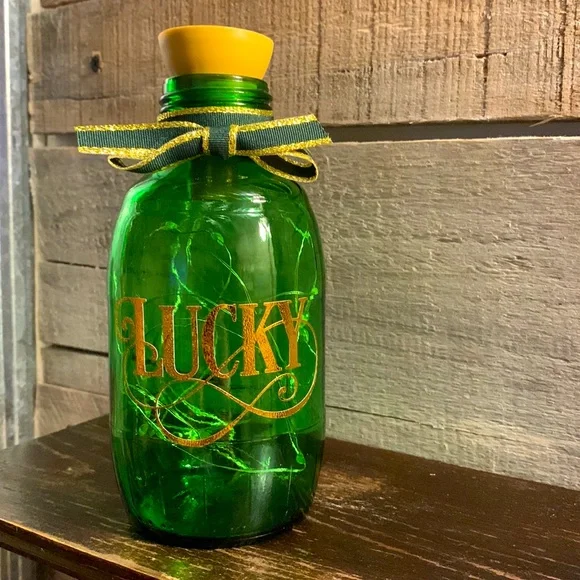 Hand Crafted- ‘Lucky’ Green barrel solar lantern