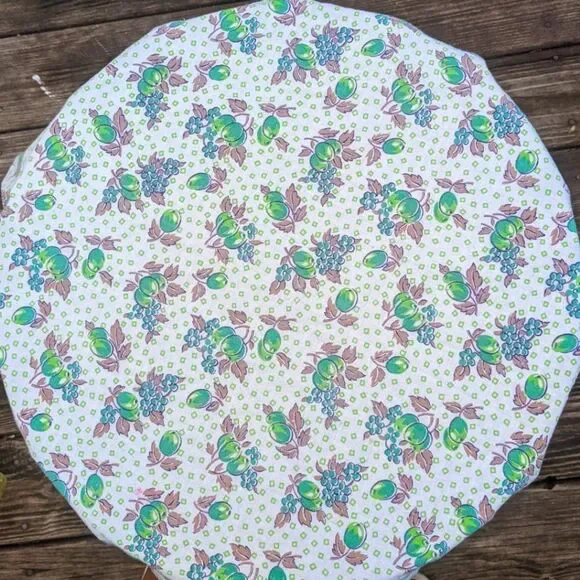 Vintage fruit‎ and flower green tan and white tablecloth
