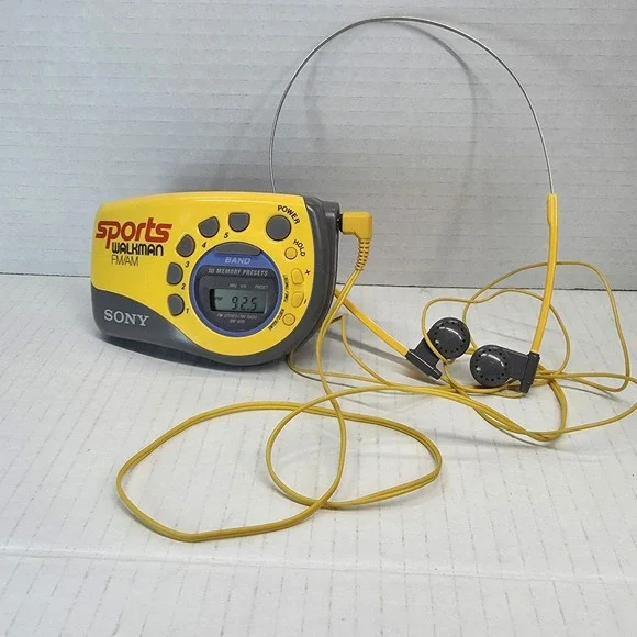 Vintage Sony Sports Walkman FM/AM Radio‎ SRF-M78 w/ MDR-W10 Yellow Headphones