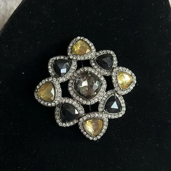 Premier Designs “Royal Dreams” Pendant/ Brooch