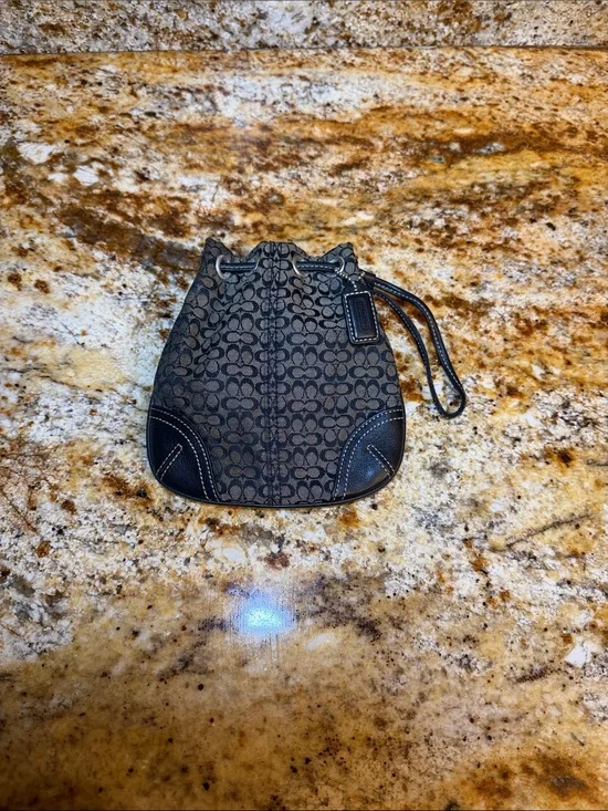 Coach vtg Signature Drawstring pouch