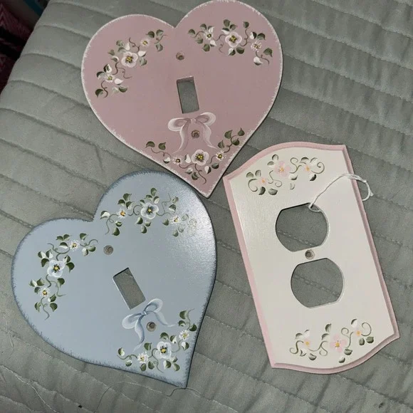 VTG Country Hand Painted Set of 3 Wooden Single Light-Switch Covers & Outlet