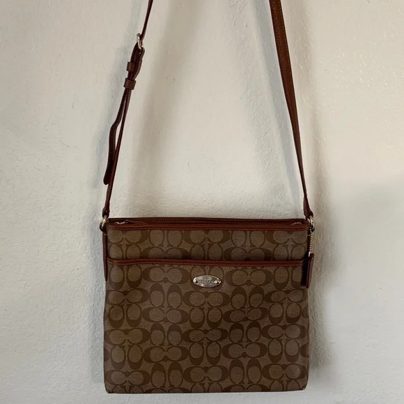 Coach Signature File Crossbody‎ Bag