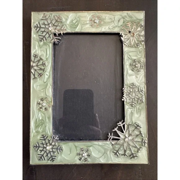 Metal Picture Frame Enamel Border Winter Frost With Snowflakes 4x6