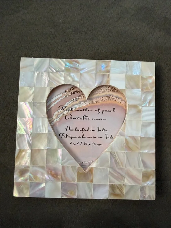 Mother of Pearl Heart Photo Frame - Iridescent Shell, NWOT