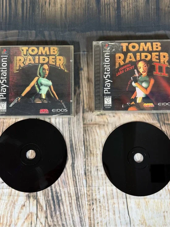 Tomb Raider / Tomb Raider II Sony Game Set - Black
