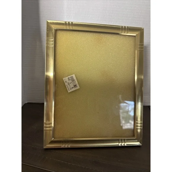 VTG Photo Frame Gold Metal Freestanding Or Hanging Holds 8x10