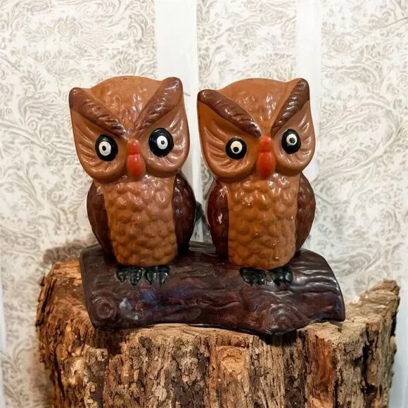 Vintage Novelty Salt Pepper Shaker Set Owl Log Holder Ceramic