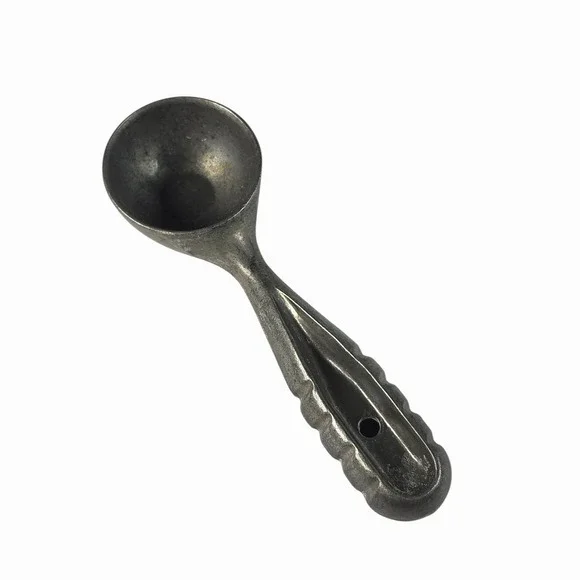 Vintage Ice Cream Scoop Silver Cast Aluminum Ribbed Handle