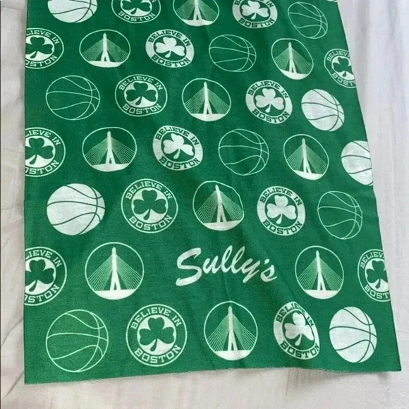 ✅BNWT Celtics Neck Gaiter ❤️