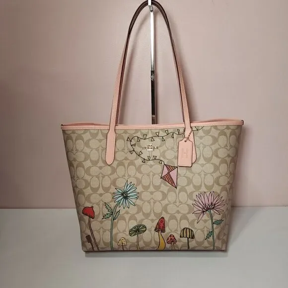 NWT Coach CU392 Coach X Observed By Us City Tote Bag In Signature Canvas