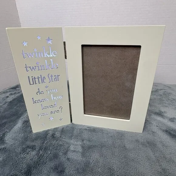 Double Hinged 5x7 Photo Frame Twinkle Little Star Lights Up Wood