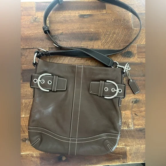 Coach chocolate Brown Leather SOHO Duffle Bag Crossbody Purse Shoulder Bag 1452