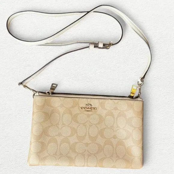 Coach Women's Cream and Tan Bag