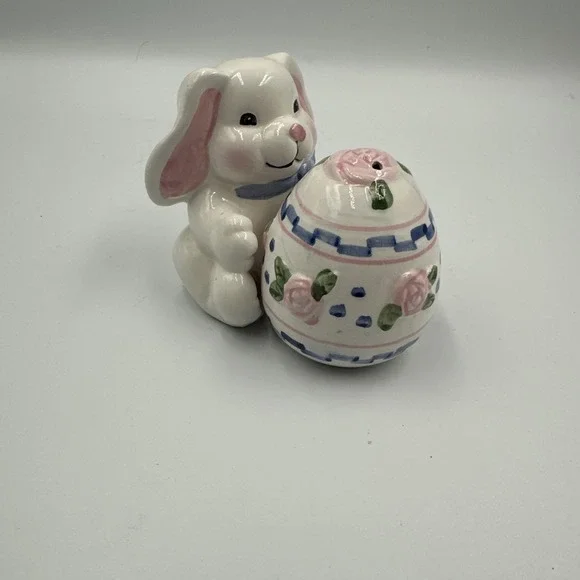 Easter Egg Bunny Rabbit Salt & Pepper Shaker Set Spring Floral Pink Blue Ceramic