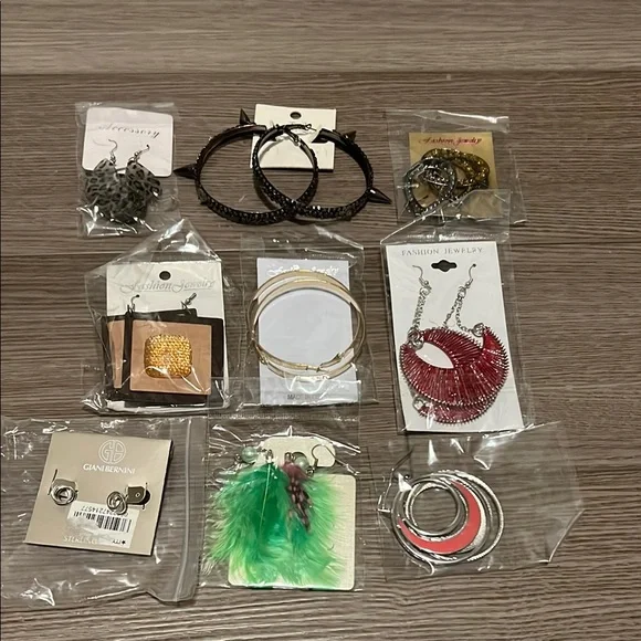 Fashion Jewelry Set - Black, Red, Green