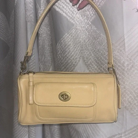 Vtg Coach 9712 Legacy Leather Demi Pouch Shoulder Bag Turnlock Tan Butter Yellow