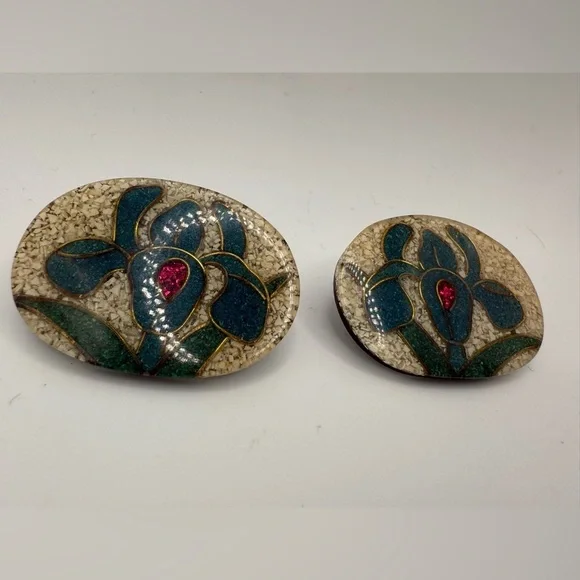 1970s vintage iris flower earrings