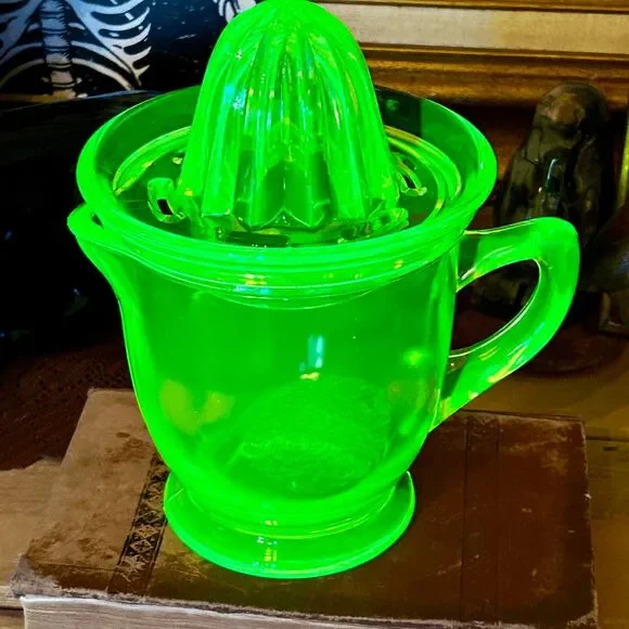 Vintage Uranium Glass Juicer & Pitcher Set – Large 8