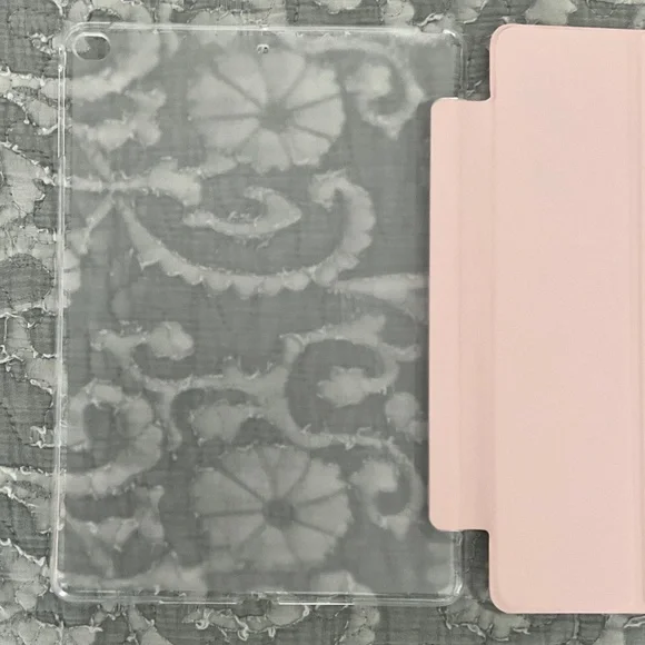 iPad Cover, 6 1/2” x 9 1/2” with clear back