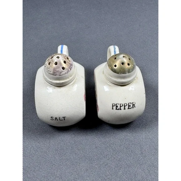 vintage porcelain Salt & Pepper shakers‎ Pitcher - Japan