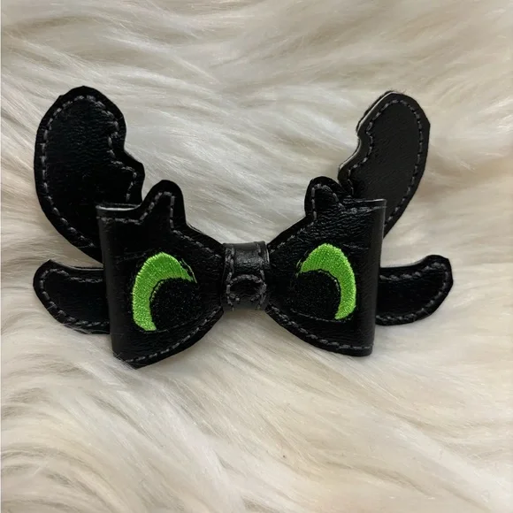 Toothless Hair Clip