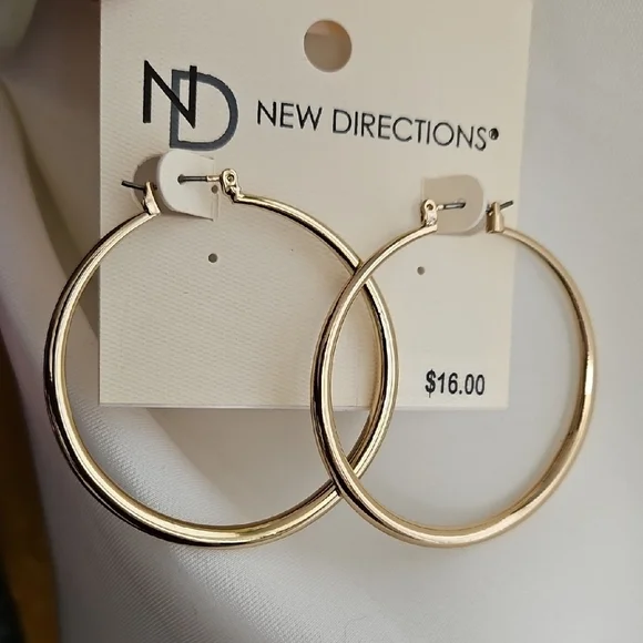 NWT New Directions Shiny Gold Hoop Earrings