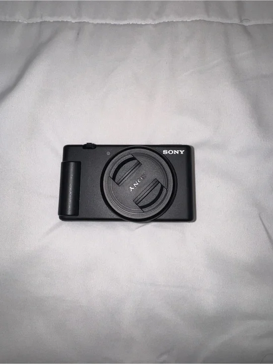 Sony ZV-1F Black Compact Camera with Lens Cap
