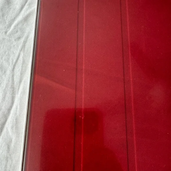 Apple Red Tri-Fold Smart Cover for Tablet