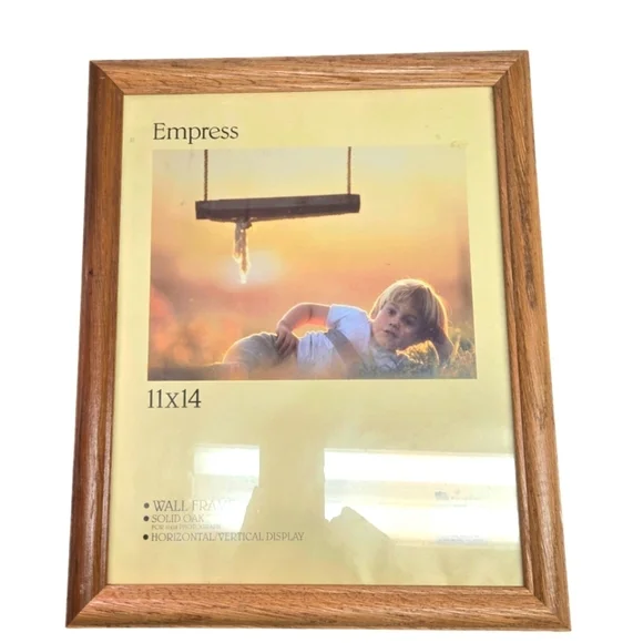 Empress Solid Oak Wood Wall Frame 11