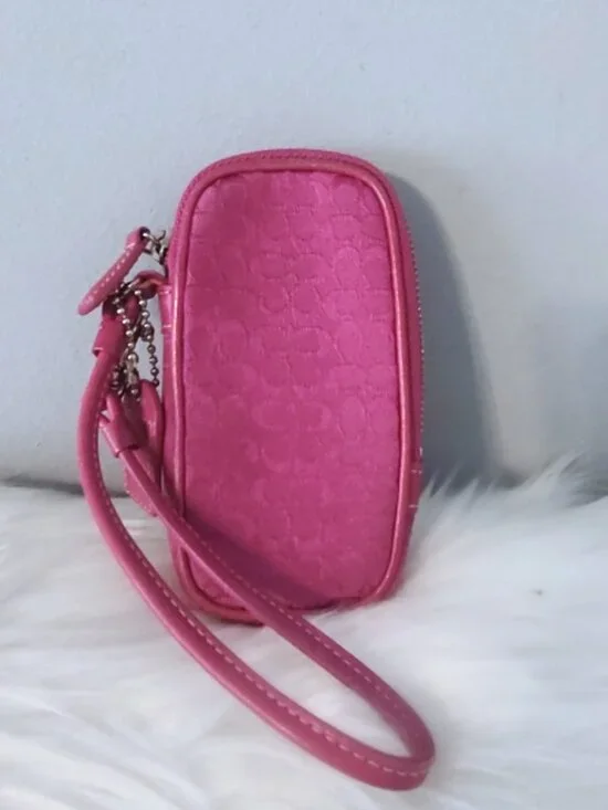 Coach Y2K vintage mini Cs wristlet pouch w/hangtag EUC