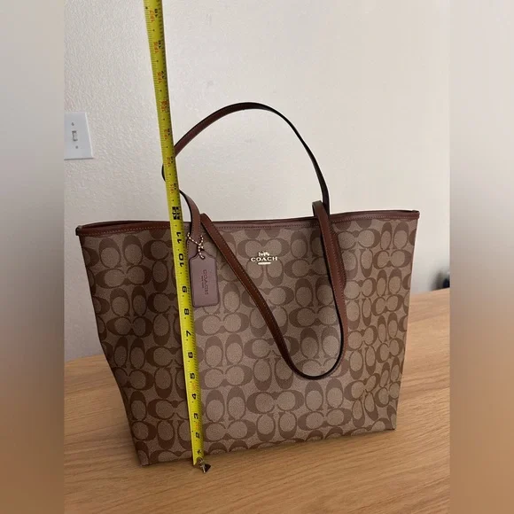 Coach open tote bag