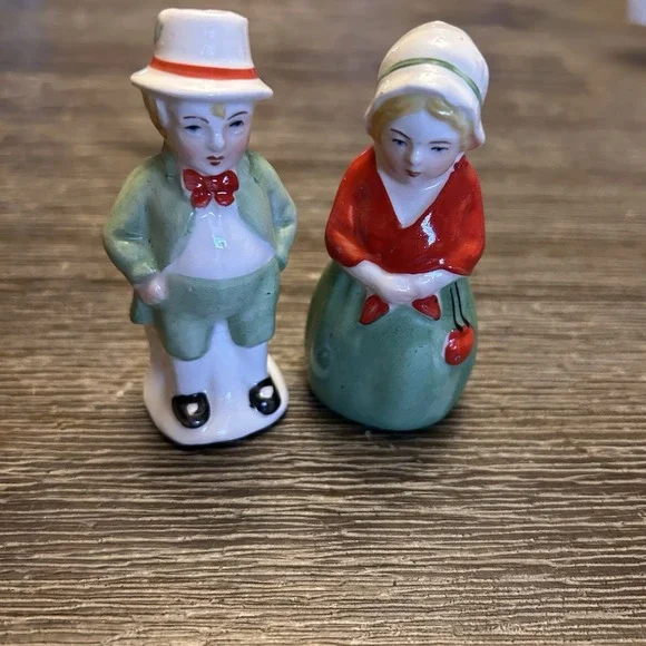 Czecho Slovakia Dutch Boy & Girl Porcelain Salt Pepper Shakers Antique 1930-50s