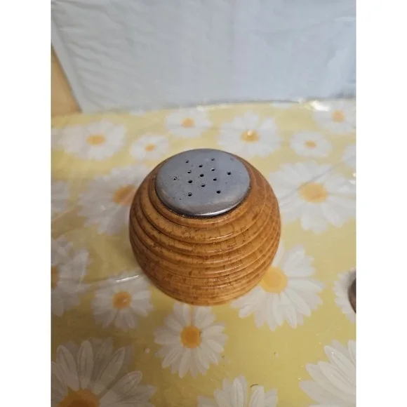 Blonde Wood Beehive Vintage Salt‎ Shaker From The 70s