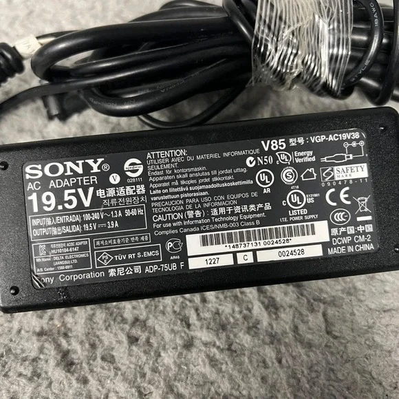 OEM Sony AC Adapter 19.5V Vaio Laptop Charger Power Supply Genuine‎ VGP-AC19V38
