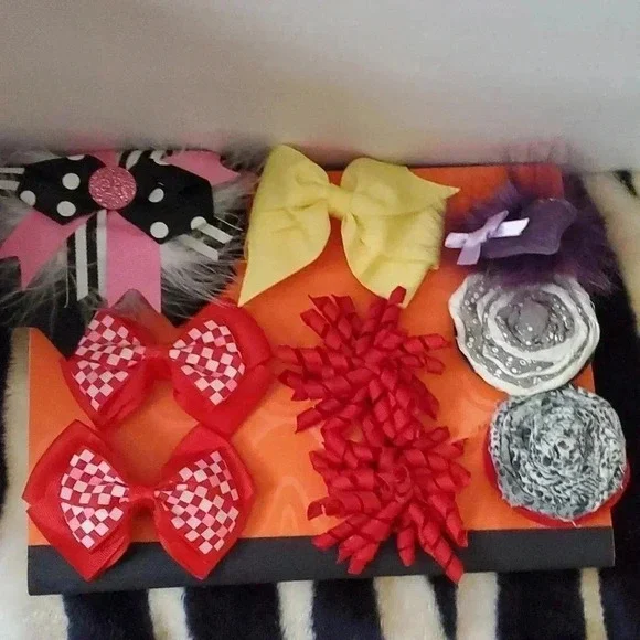 Hair bows